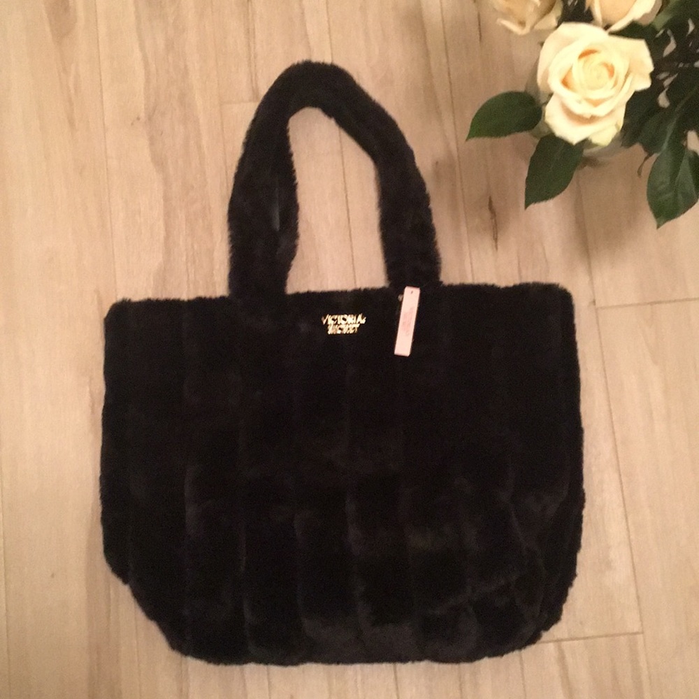 NWT.  Victoria's Secret Faux Fur Carryall